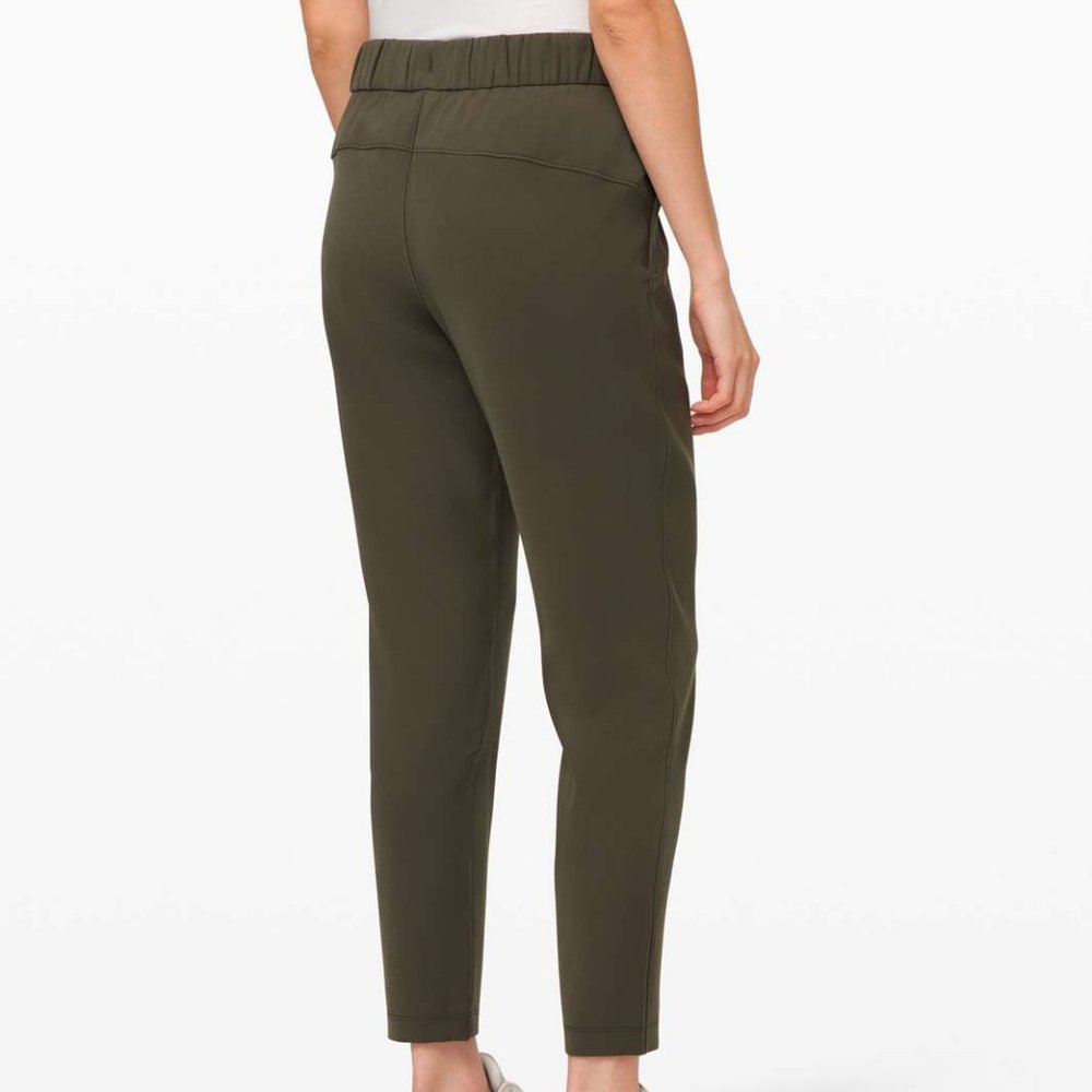 On The Fly 7/8 Pant 27" Lululemon Size 4